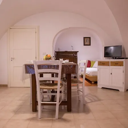 Casa Nel Borgo Antico 切列梅萨皮卡